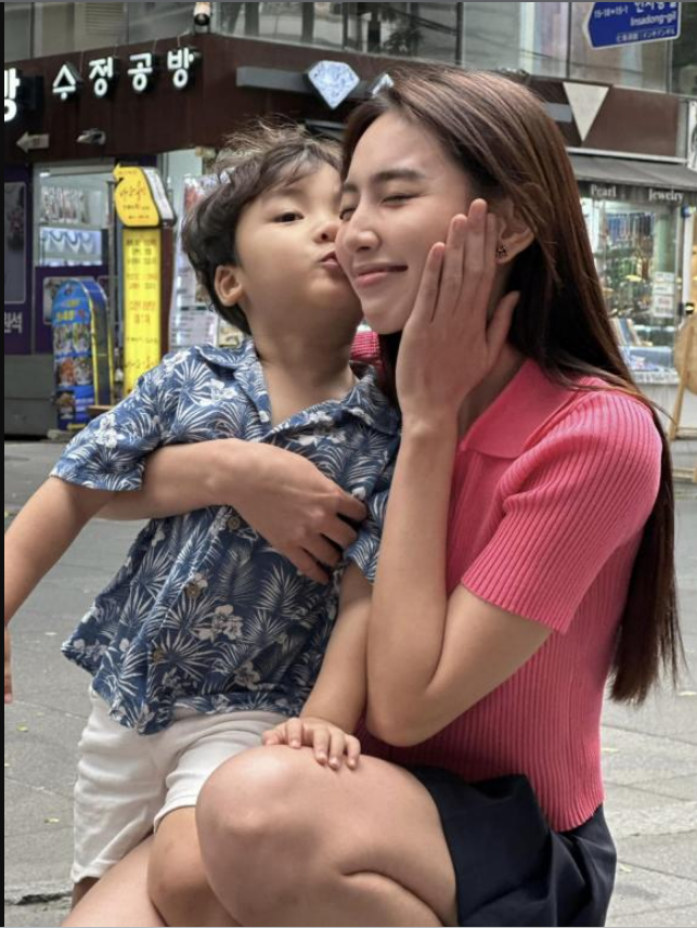 Hoa hậu Thùy Tiên bất ngờ bị 'crush' bơ đẹp khiến netizen 'cười ra nước mắt' - Ảnh 2